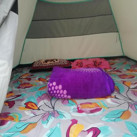 מדיקרי Coorg River Rock Camping מראה חיצוני תמונה